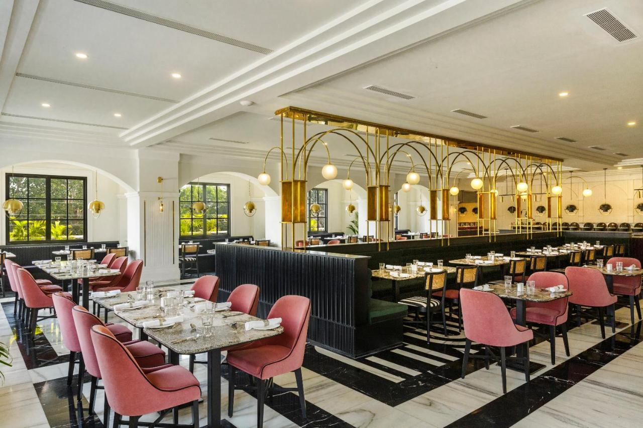 Jehan Numa Palace Hotel Бопал Екстериор снимка