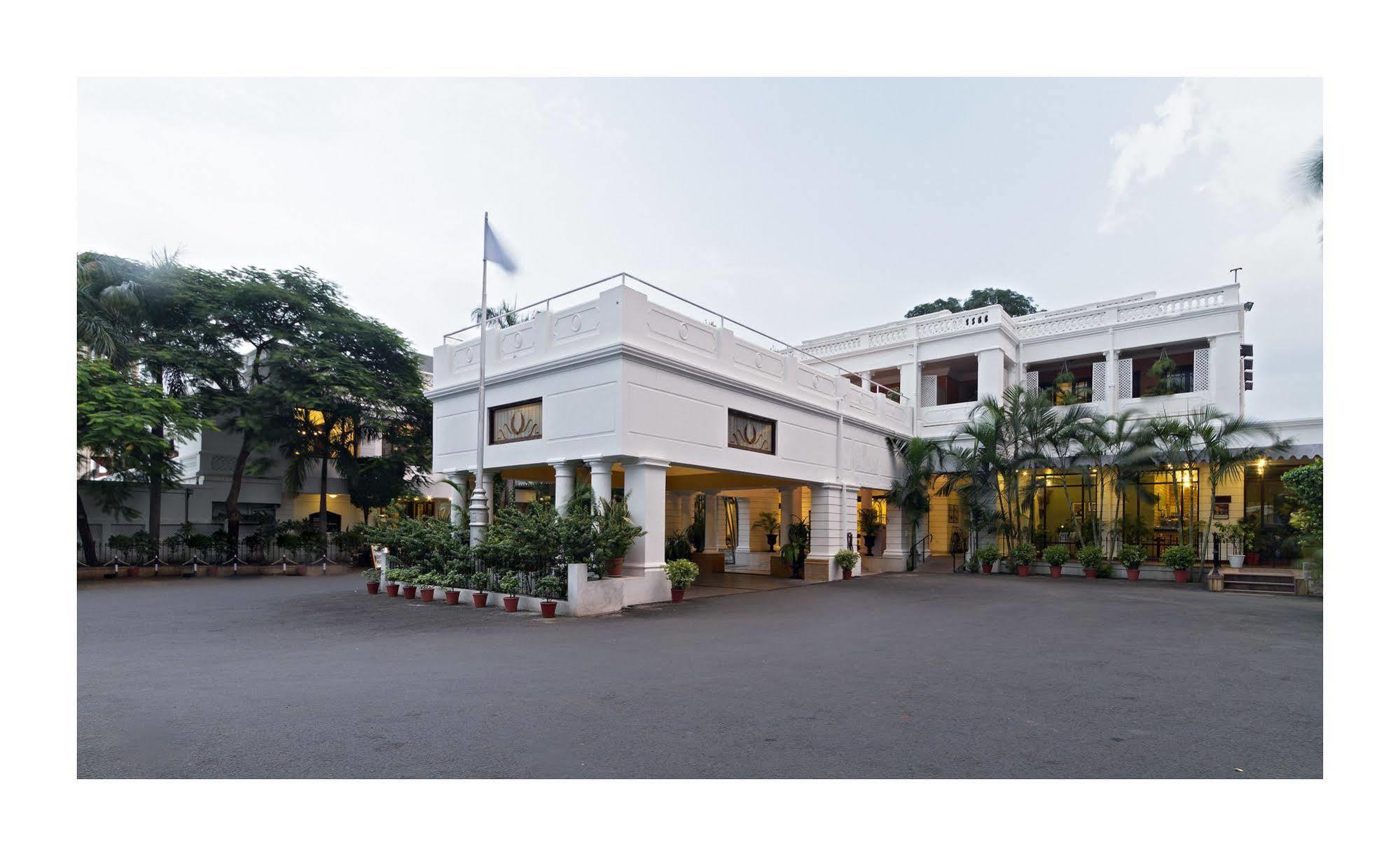 Jehan Numa Palace Hotel Бопал Екстериор снимка