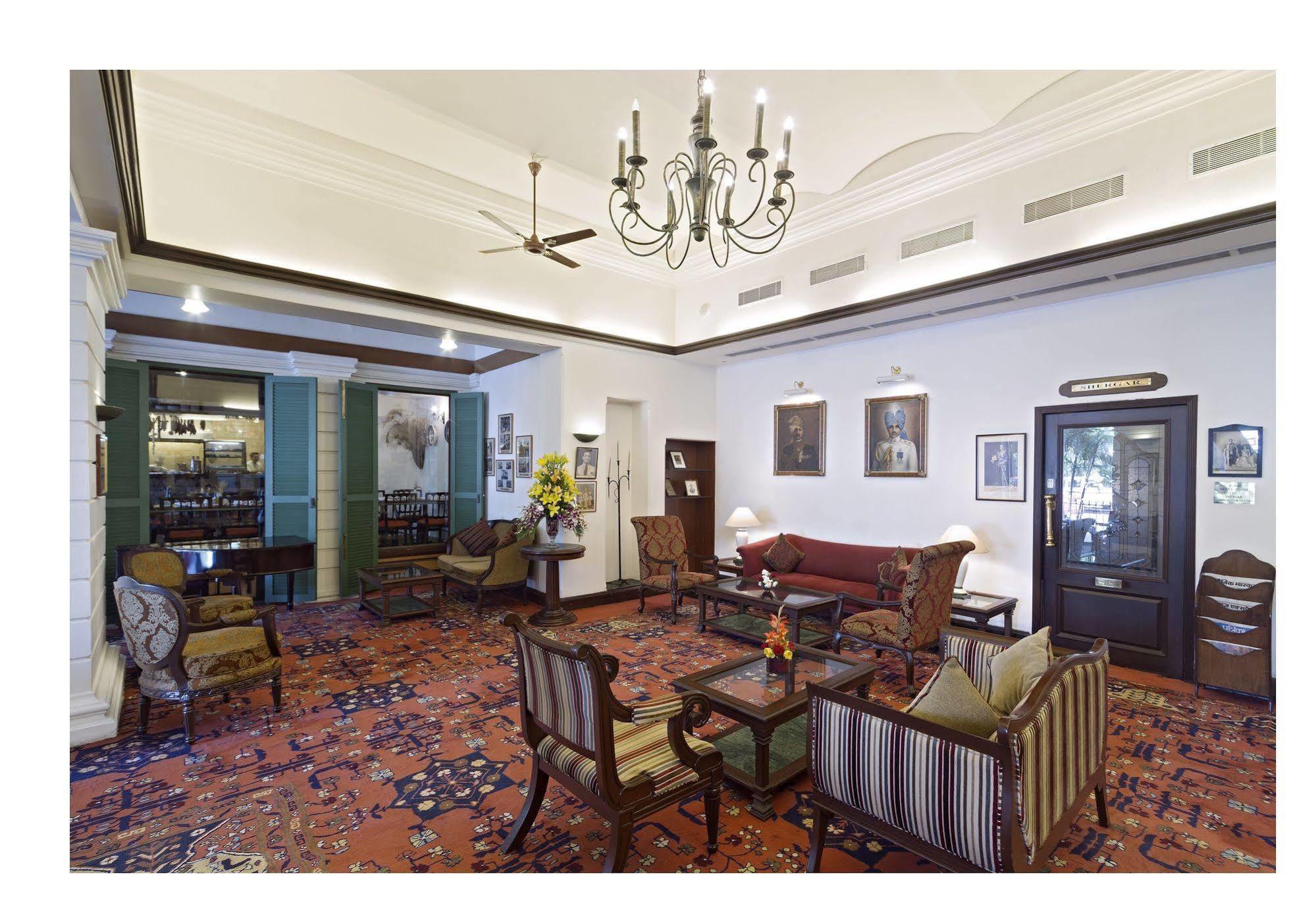 Jehan Numa Palace Hotel Бопал Екстериор снимка